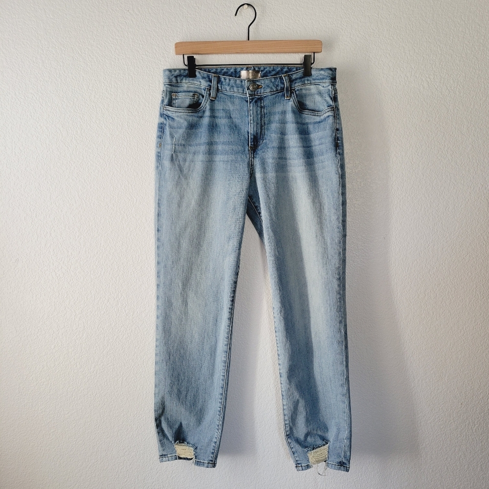 Kut from the Kloth Light Wash Blue Jeans
